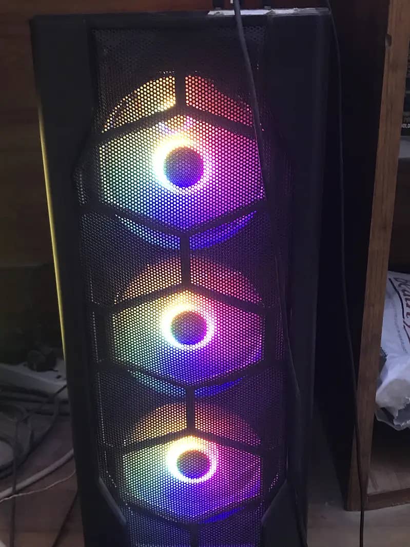 RGB GAMING PC FOR SALE BEST FIR GAMING AND EDITING 2