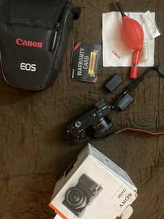 Sony a6100 + kitlens with box and extra battery