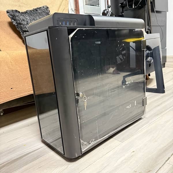 ThermalTake Level 20 GT E-ATX Full Tower Case with Riser cable 11