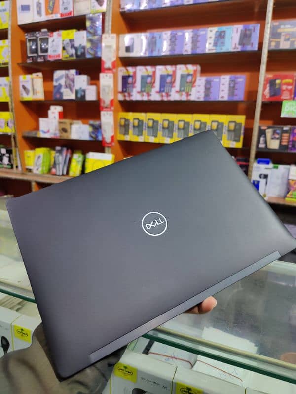 Dell latitude 7390 i5 8th Gen - 256Gb Nvme 8Gb Ram - Display 1920×1080 5