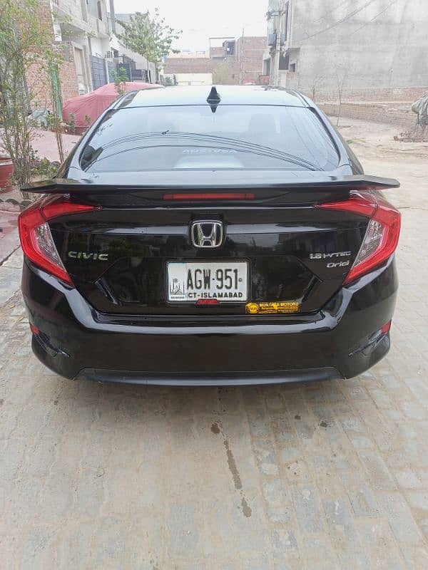 Honda Civic Oriel 2018 5