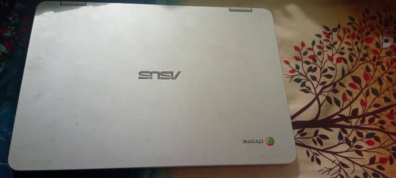 Asus chromebook for sale 0