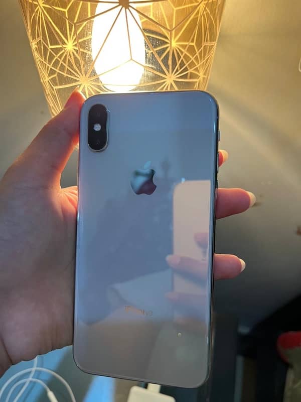 IPhone X (256 gb) 0