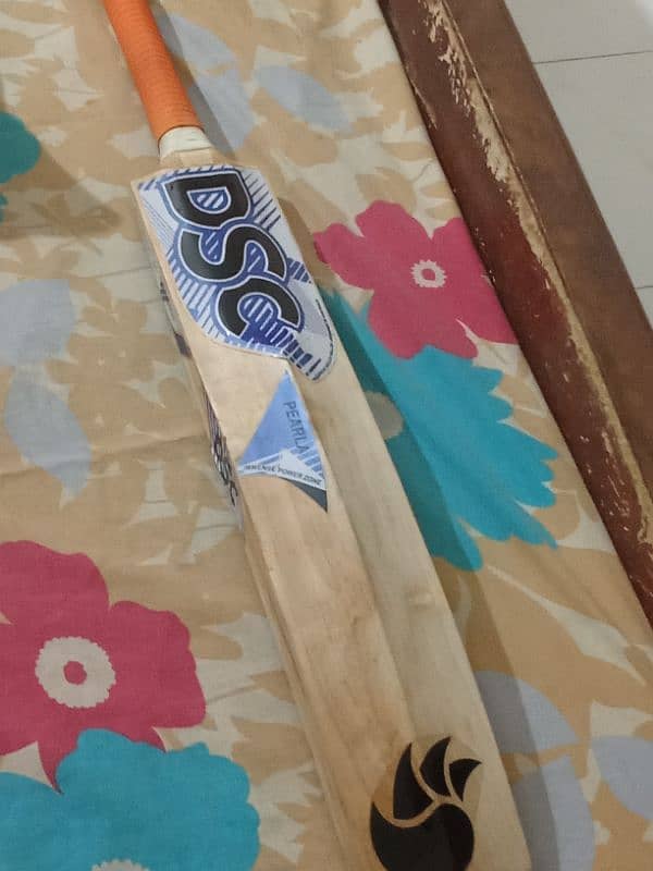 original dsc English willow bat for hard hitting not used much 0