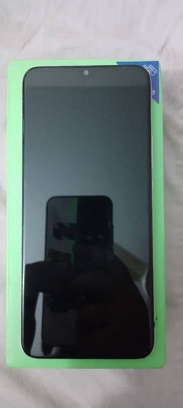 Infinix Hot 11 Play 4/64 With Box Family Used 4