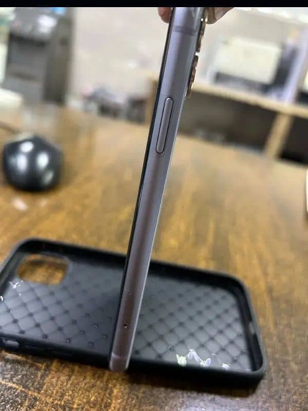 Iphone 11 No open No repair Exchange possible 1