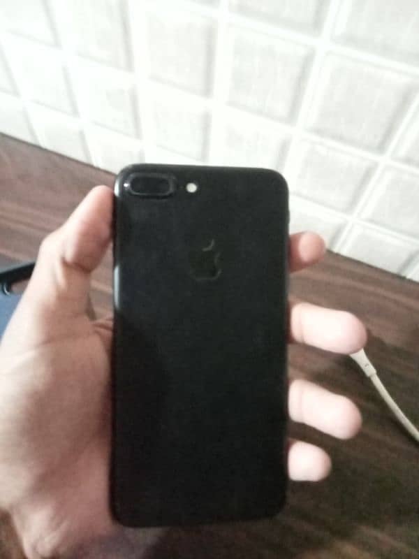 I phone 7 plus arrgent sale 1