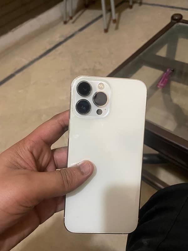 i phone 13 pro max factory unlocked 128gb  condition 10/9 0