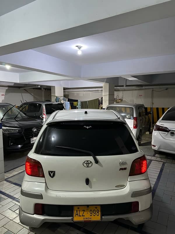 Toyota Vitz 2003 13