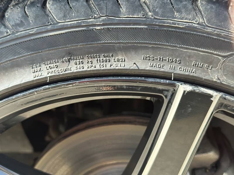 Rapidash 18” Alloy rim/ Joyroad 18” low profile tyres 6