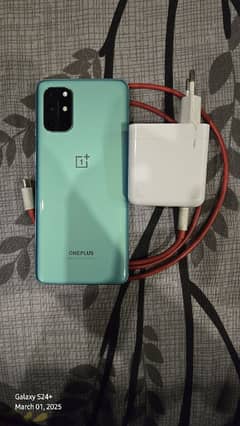 Oneplus 8t 12/256GB with 65 Watt Wrap Charger