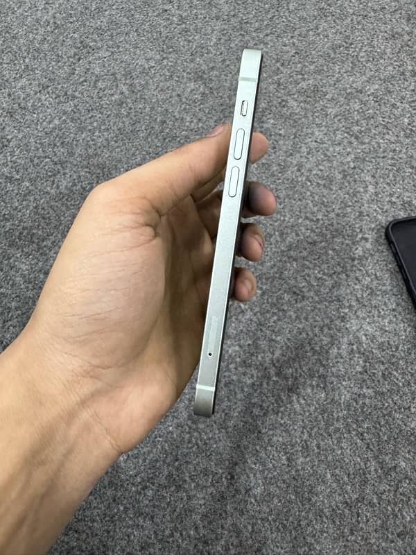 iPhone 12 128gb pta approved 4