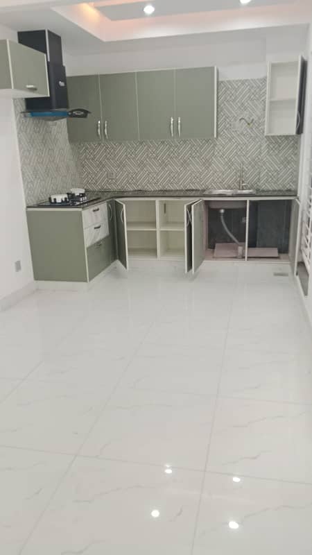 One Bed Fully Furnished Luxury Apartment For Sale In Bahria Town Lahore At Hot And Prime Location On Investor Rate 8