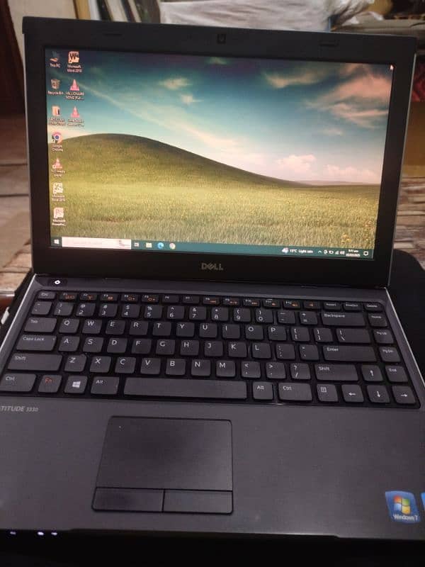 Dell Latitude 3330 In A1 Condition 1