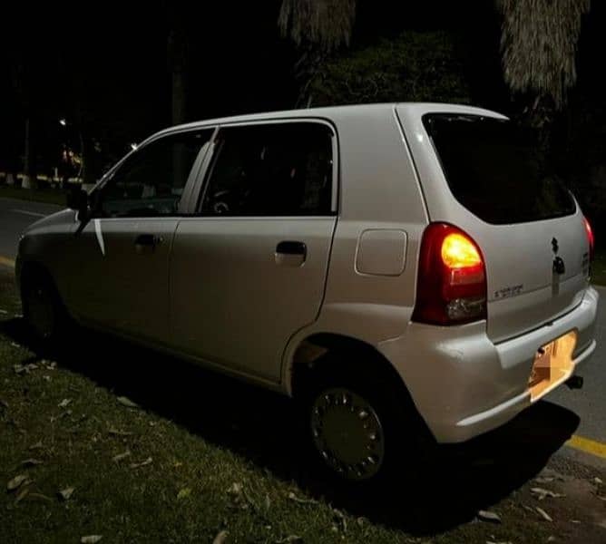 Suzuki Alto 2011 3