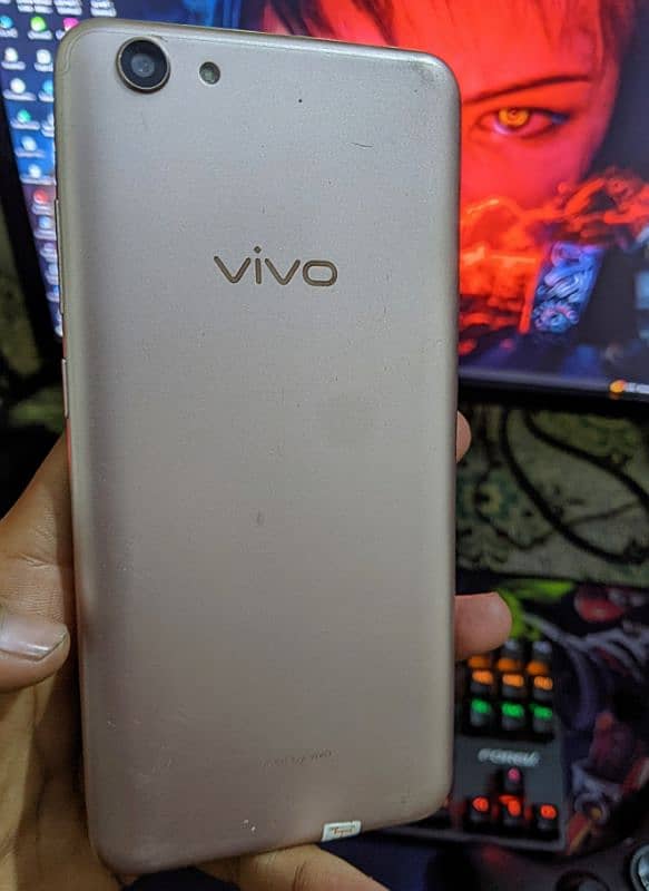 Vivo y71. All ok. Almost new condition. Only 7,000 Rs. 2