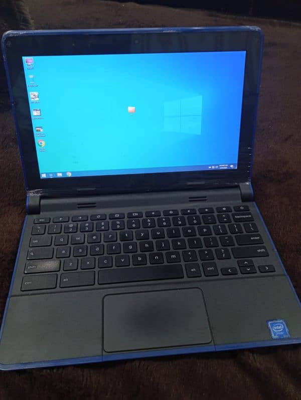 Dell compny ka  laptop  window 10 hui hai 4ram 64Gb original charger 1