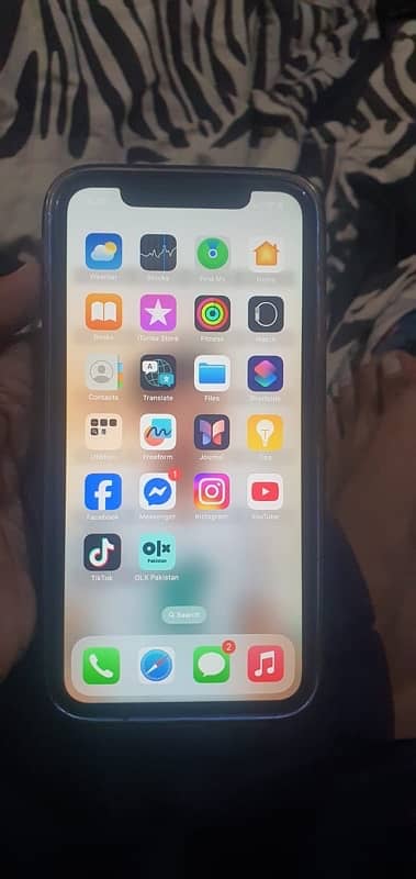 iPhone 11 FU sim working 4