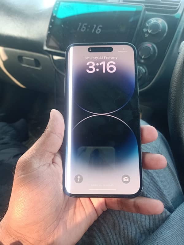 iPhone 14 Pro Max 256GB ( line on screen) 1