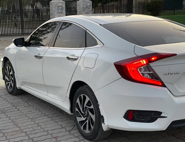 Honda Civic VTi Oriel Prosmatec 2017 4