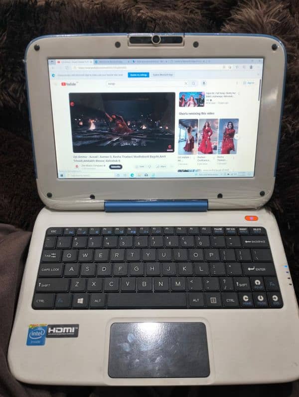 itel ka made in uk ka laptop window 10 hui hai 2