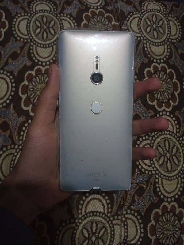 i'm selling my sony Xz3 pta approve 10/10 condition 1