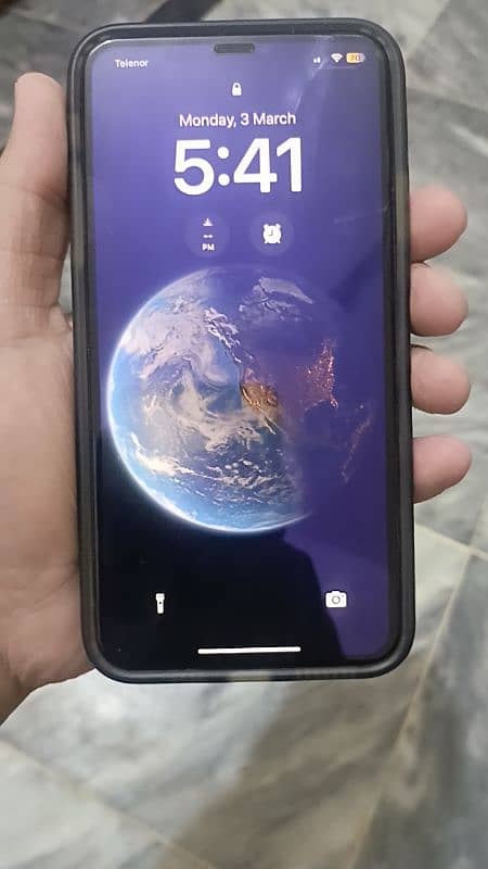 Iphone 11 pro max 512GB BH 87% non-pta (2 month sim working) 7