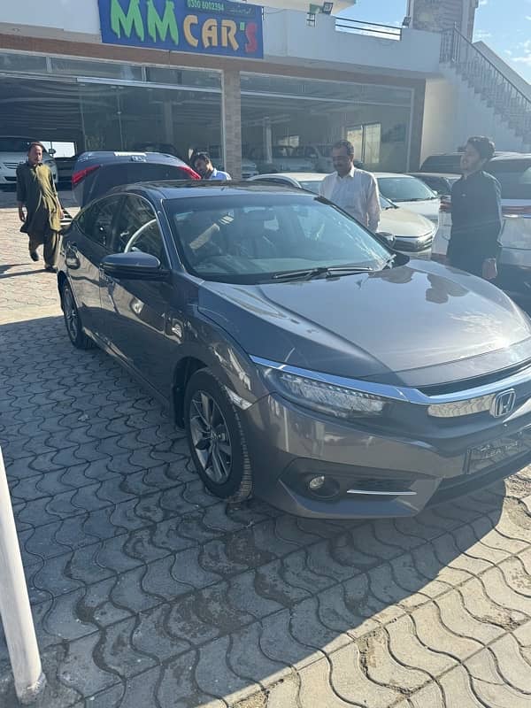 Honda Civic VTi Oriel UG full option 2020 Red meter 3