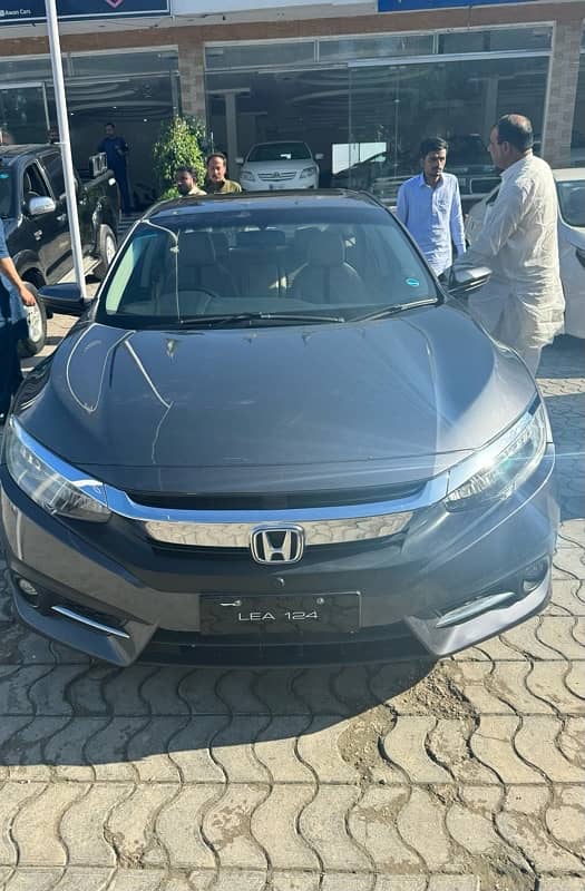 Honda Civic VTi Oriel UG full option 2020 Red meter 7