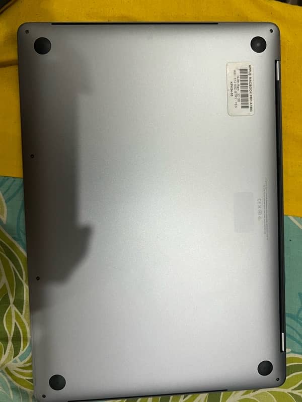 Apple MacBook pro corei9 2019 10/10 condition 3