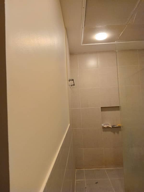 Flat 3 Bedroom Attached Bathroom Partial Sea Facing Higher Floor Maid Room 9