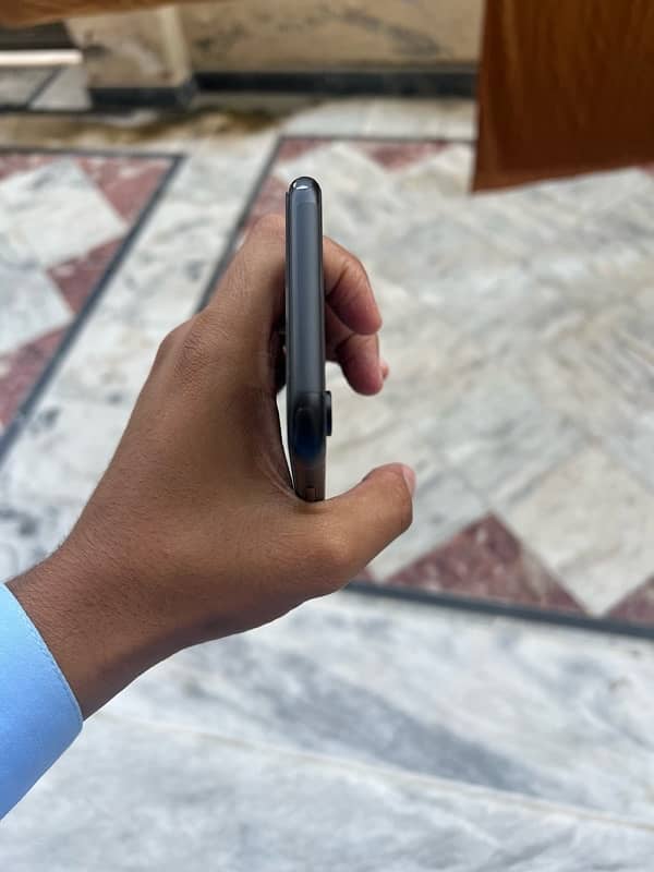 iPhone XR  jv 2