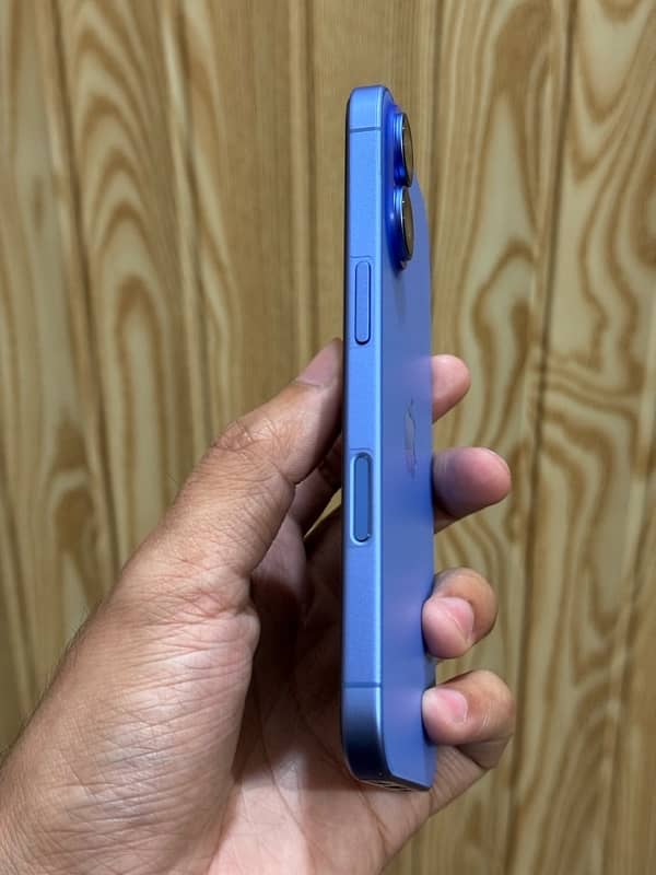 iPhone 16 jv ultramarine 128gb 100 health 3