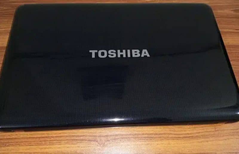 Toshiba Satelite C850-B635 Core i7 3rd Gen laptop 128SSD/500GB/12GB 0