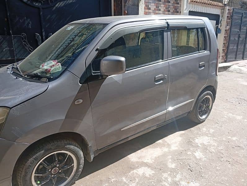 Suzuki Wagon R 2019 1