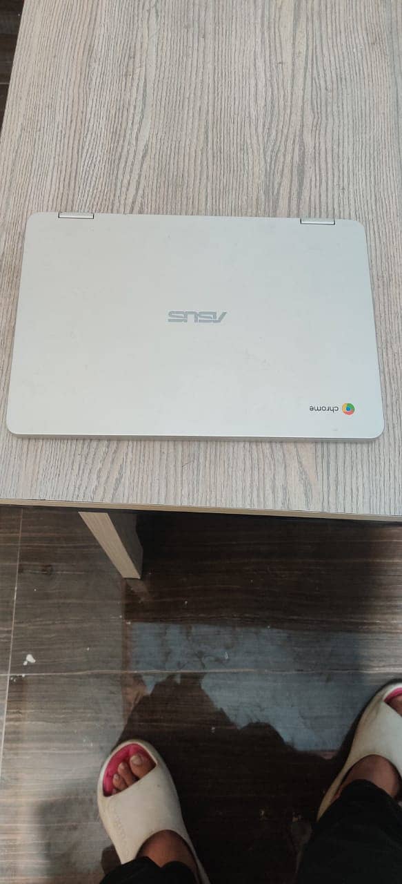 Asus Touch chromebook c302 4