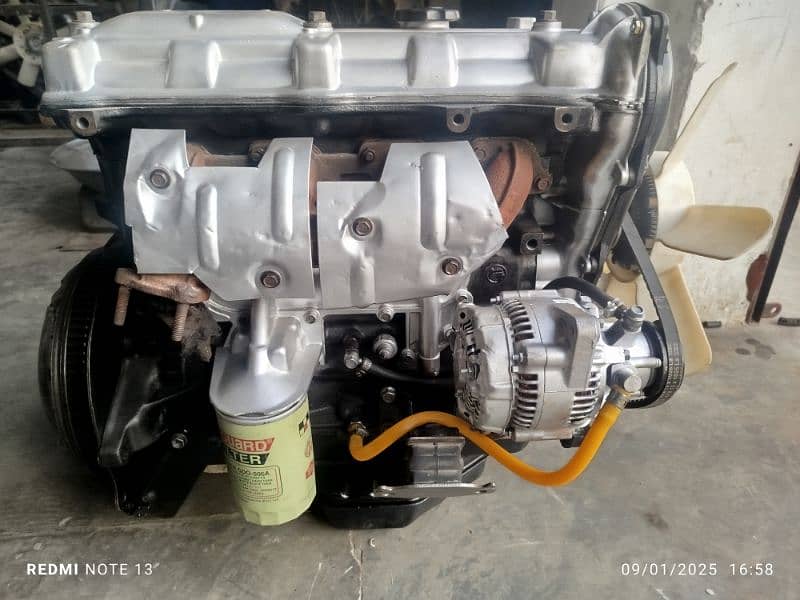 Toyota Hilux Engine 2200cc 4