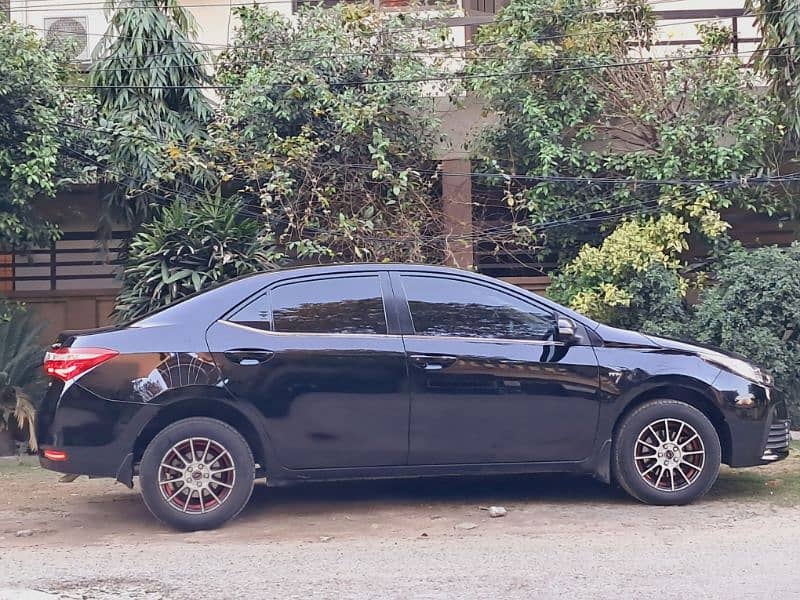 Toyota Corolla XLI Automatic 2019 / 2020 3