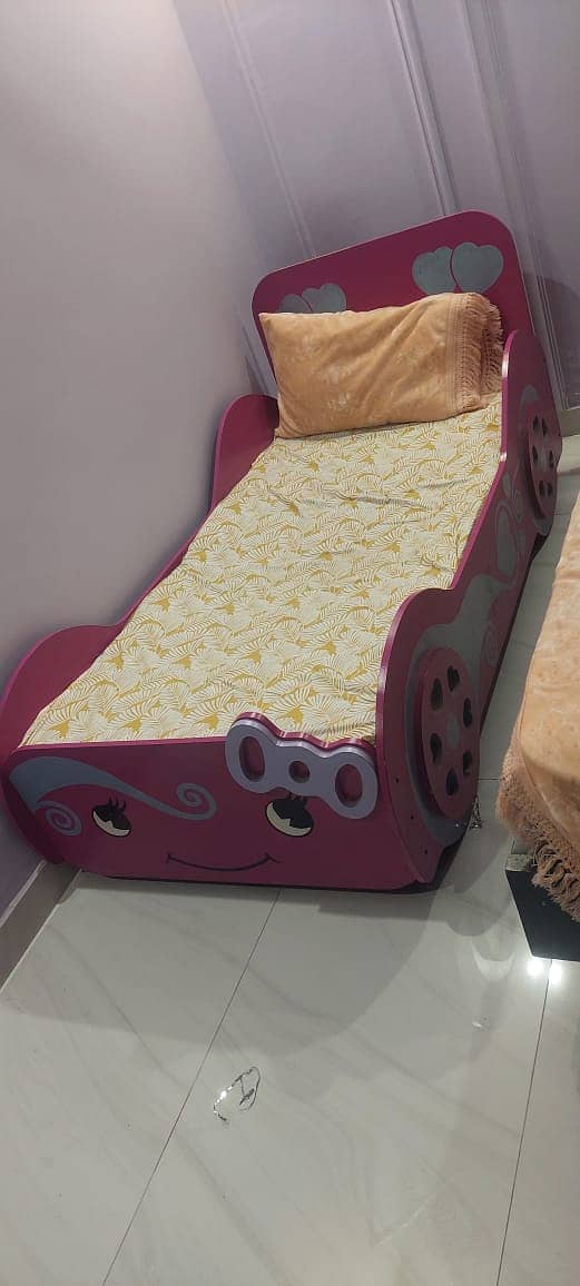 Kids Bed Excellent Condition 8