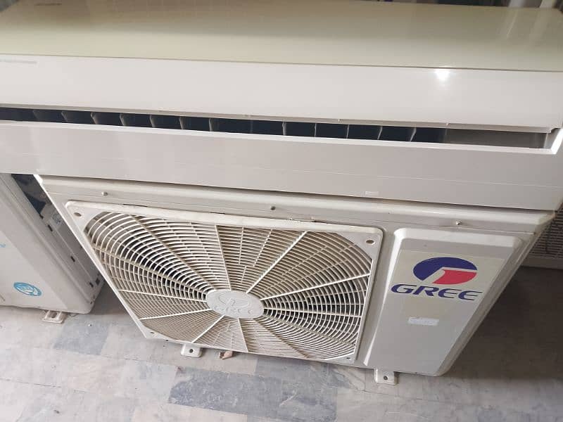 1 ton 1,5 ton 2 ton inverter non inverter slightly used acsale 2
