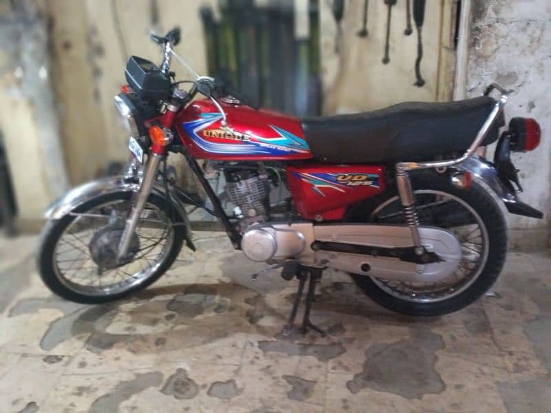 totally jeninune UNIQUE 125 cc 0