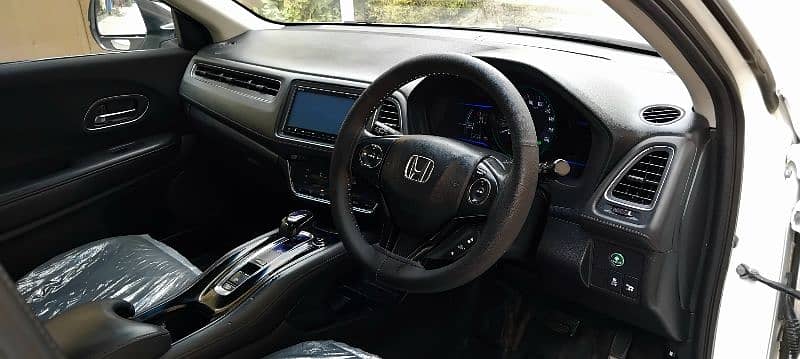 Honda Vezel 2013 12