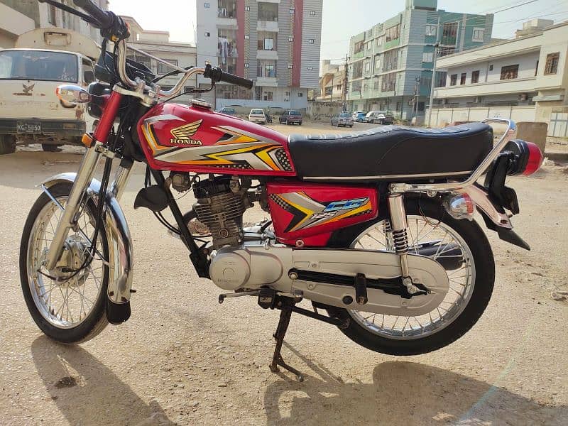 Honda CG 125 2015 model hai 1