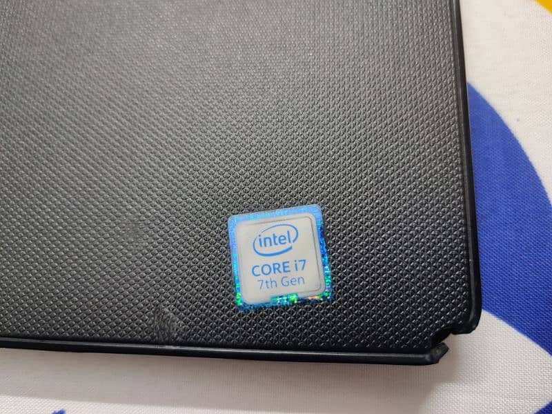 Dell Vostro 14 Core I7 7th Generation 8 GB RAM 256 GB SSD 2