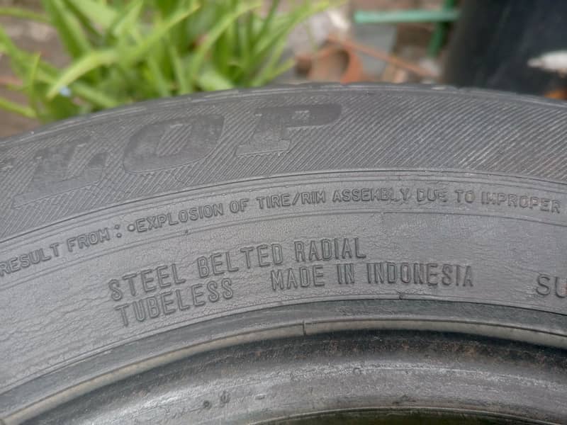 145/80/12 Dunlop only 1 tyre Indonesia made 4