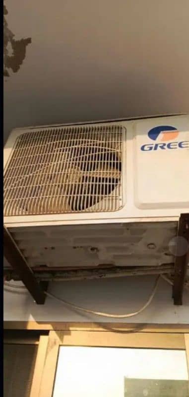 Gree 1.5 ton split AC non inverter 1