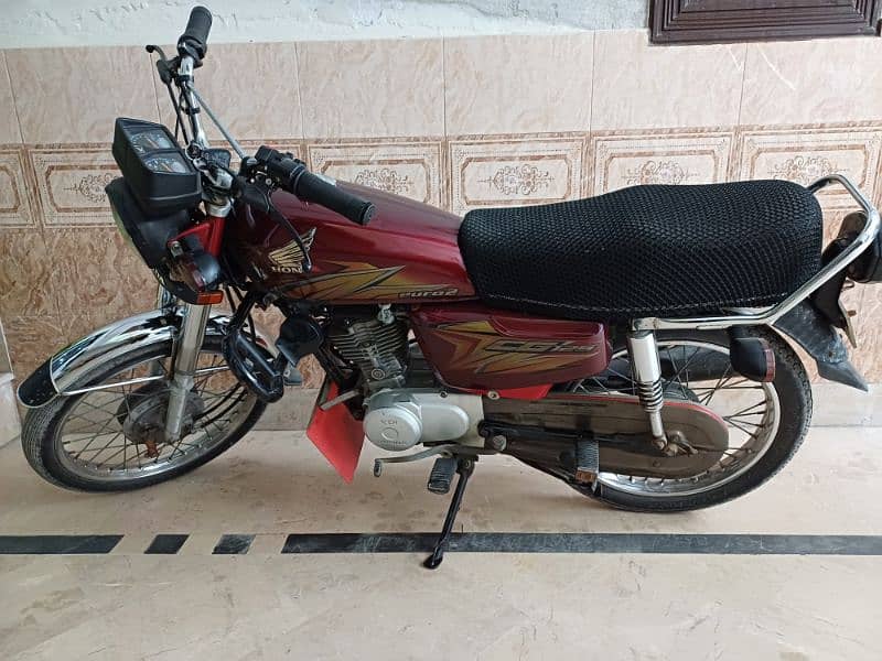 Honda 125 Lush Condition perfect bike 2