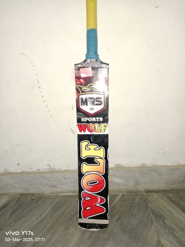 Cricket bat for sale 100 New Full 10/10. JD Wood Best Sticker Stylish 1