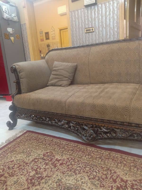 7 seater chinyuti sofa for sale 0