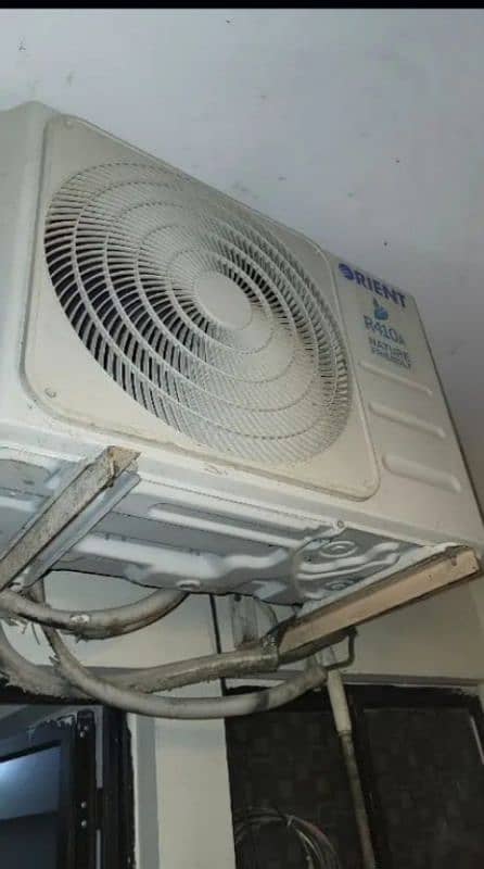 Orient 1.5 ton DC inverter heat and cool AC 1